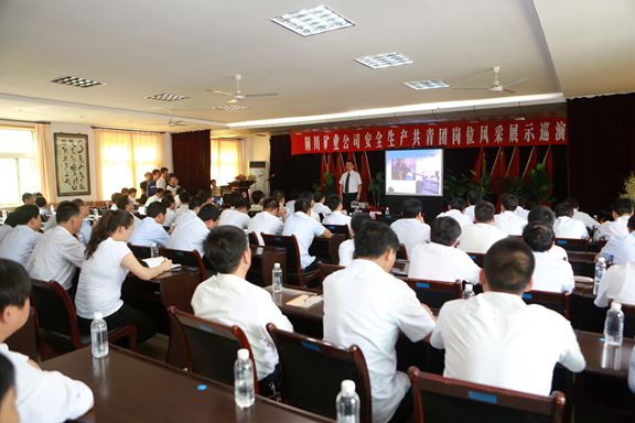 巡演現(xiàn)場(chǎng) 巡演現(xiàn)場(chǎng)