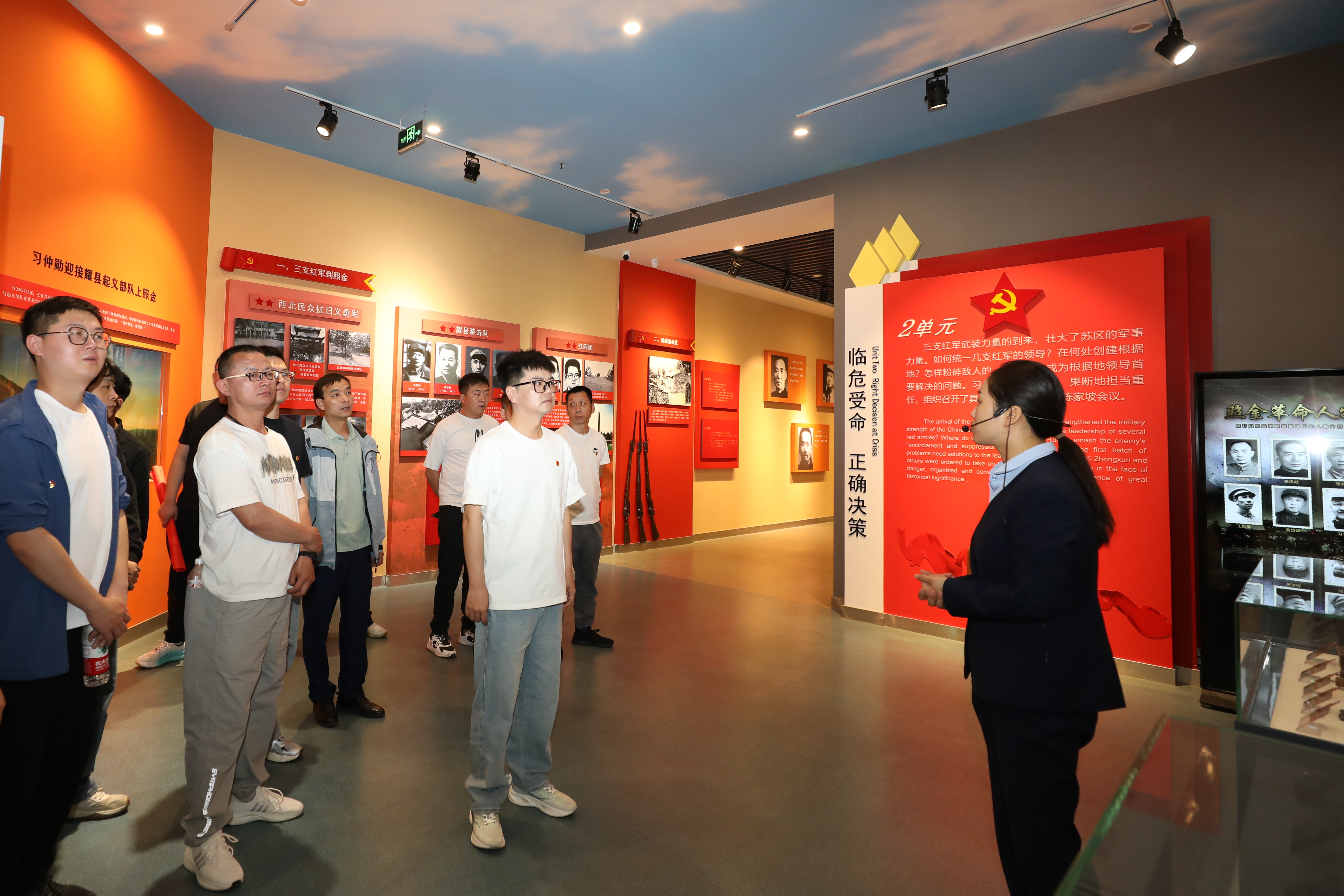 公司舉辦“讀總書記金句經(jīng)典 展銅煤人時代擔當”詠讀大賽